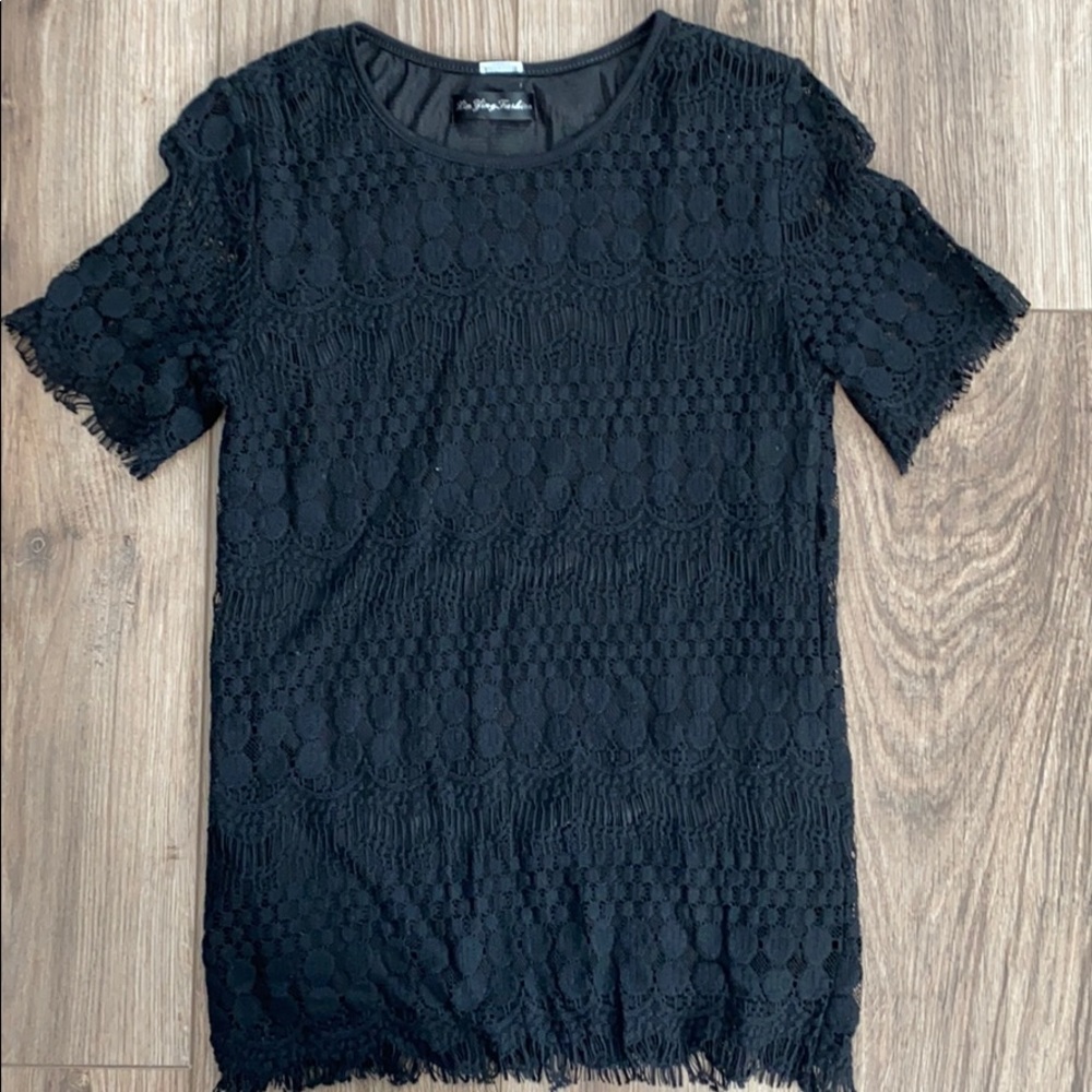 Black Lace Fully Lined Top